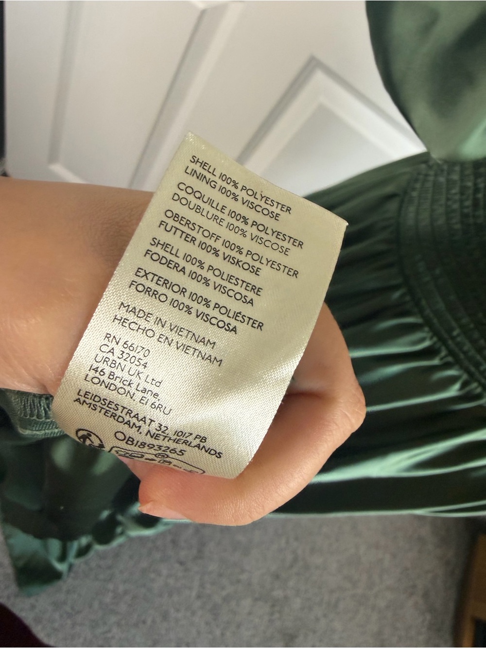 Free People Green Satin Puff Sleeve Tiered Maxi Dress Size M NWOT - Picture 16 of 16